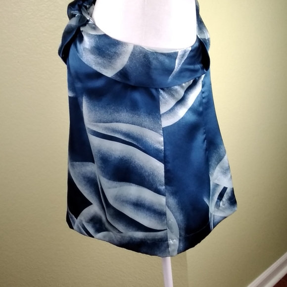 Sexy Blue And White One Shoulder Silk Top By BCBG. - Picture 5 of 8